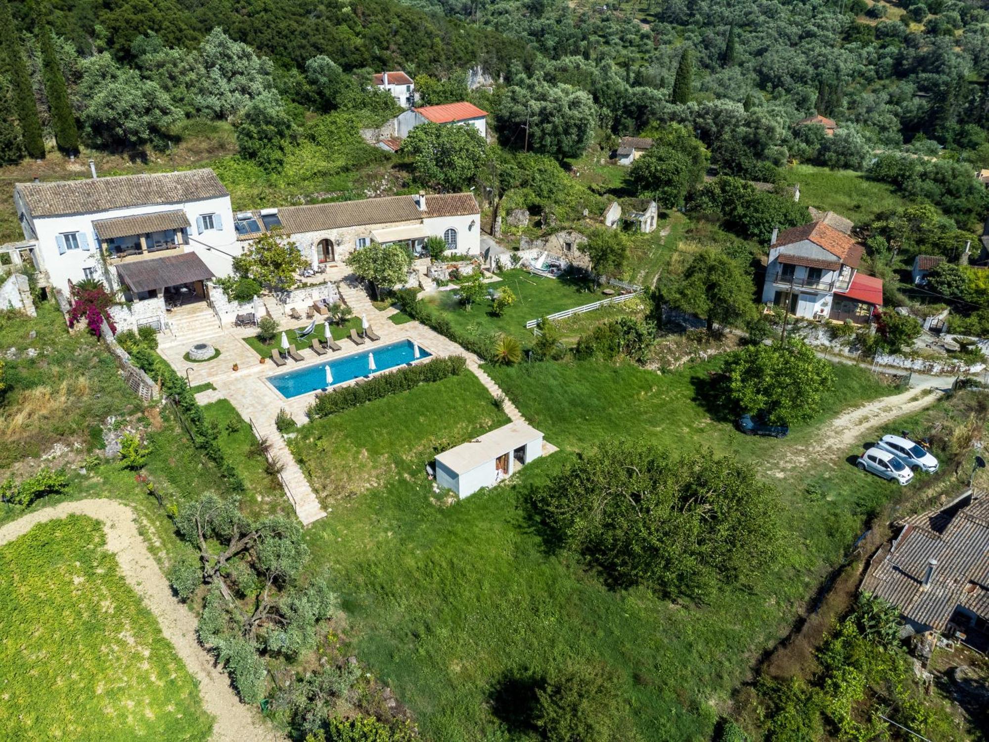 Marcora's Historical Estate Guest House Strongylí Exterior foto